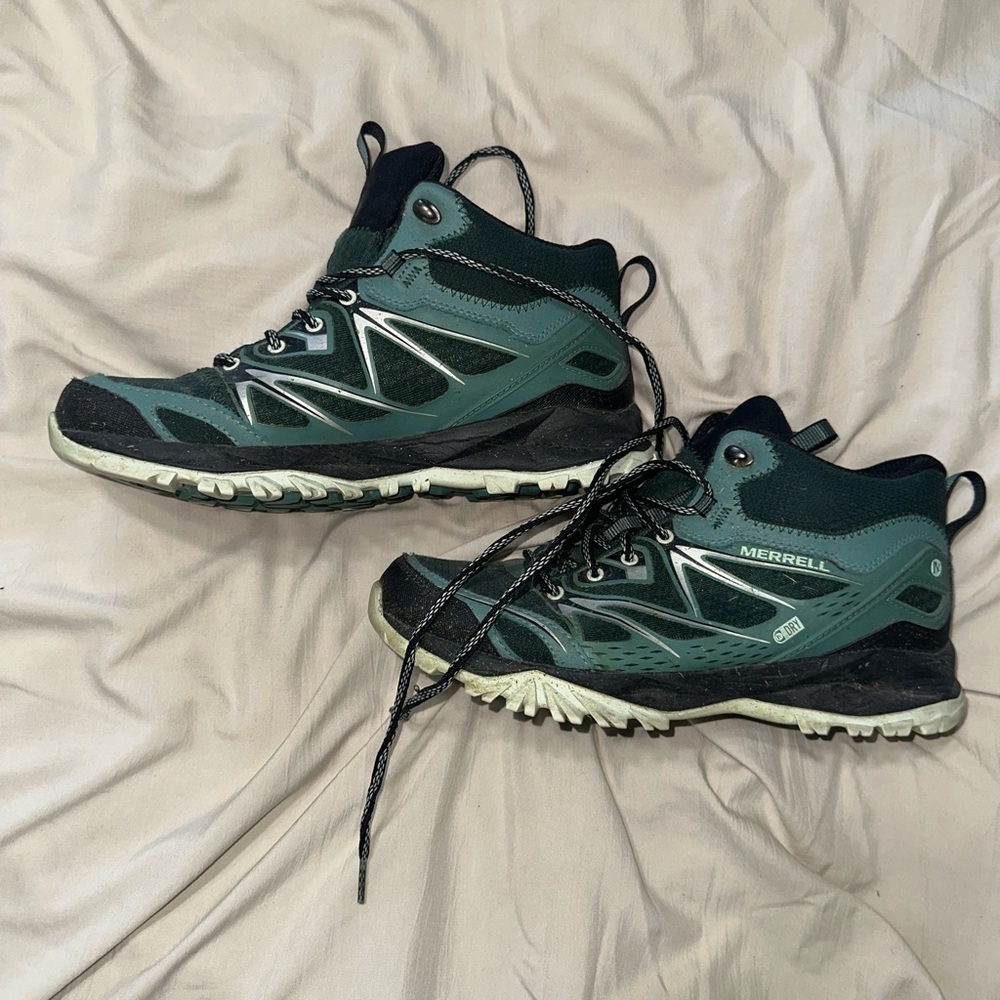 Merrell Woman’s Dark Green Hiking Boots